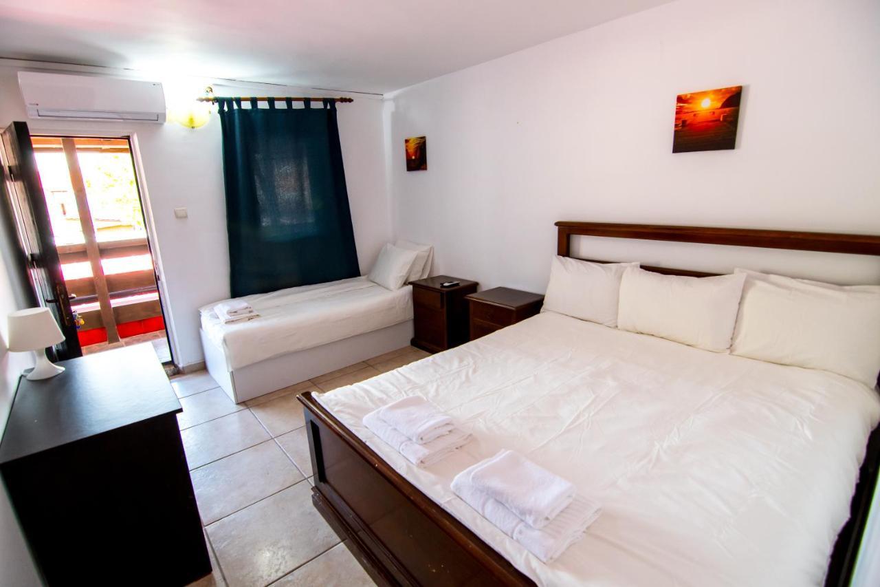 Famagusta Otel Vama Veche Dış mekan fotoğraf